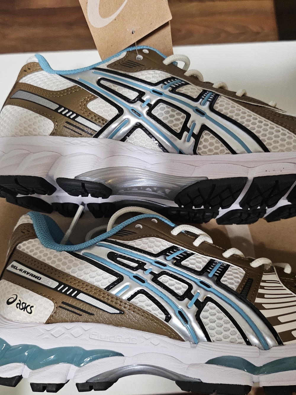 NWT ASICS x KITH Women's Sneakers in White Size Womens 7.5, 9/Mens 6, 7.5 - Picture 5 of 12